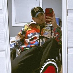 Meet your Posher, Dominick